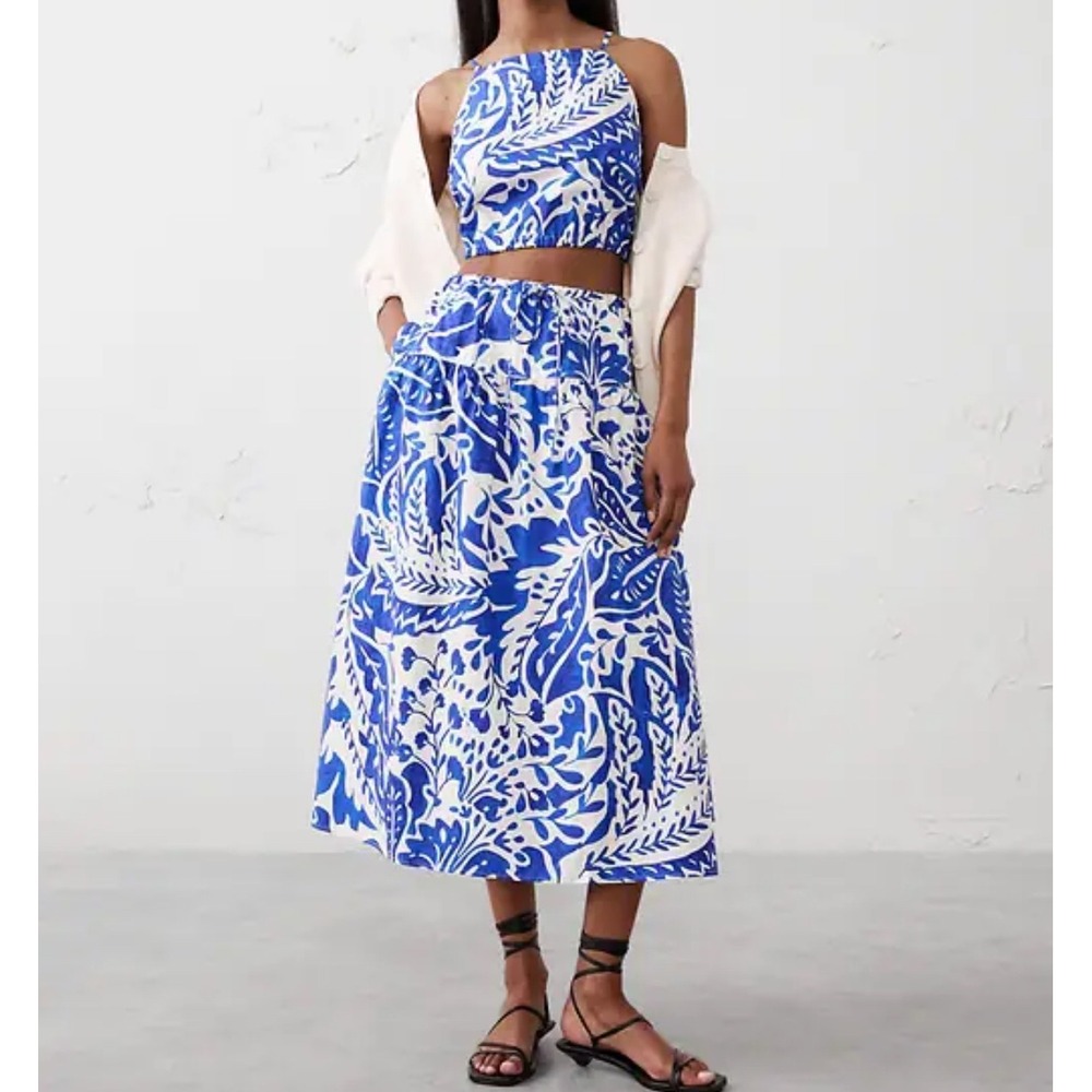 Banana Republic Factory Blue and White Printed Skirt Set